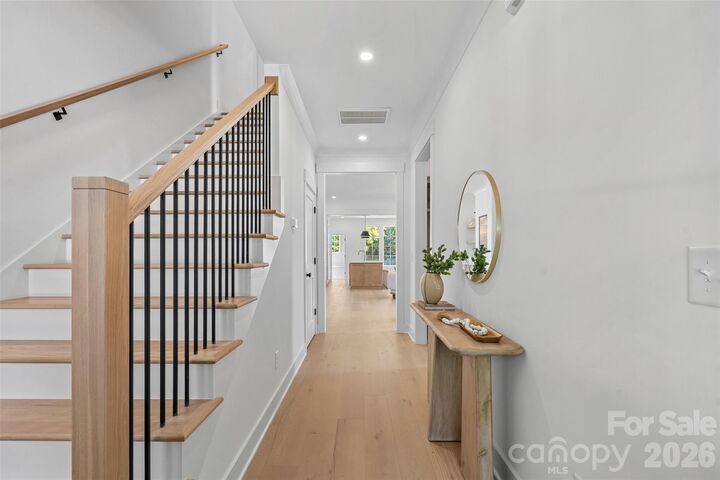 Property Photo: 2902 Dogwood Avenue NC 28206