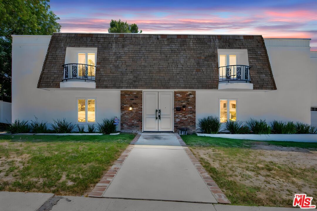 Property Photo: 16608 Park Lane Cir CA 90049