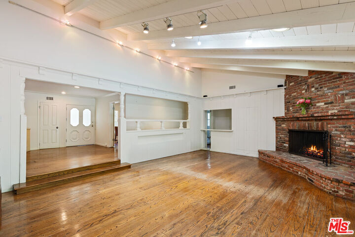 Property Photo: 16011 Meadowcrest Rd CA 91403