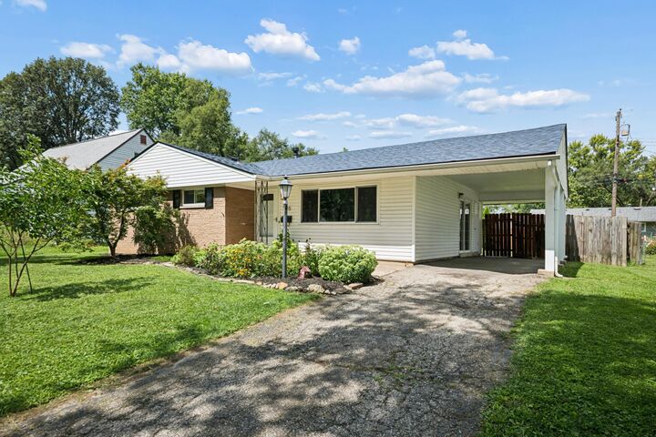Property Photo: 738 Kettering Road OH 43202
