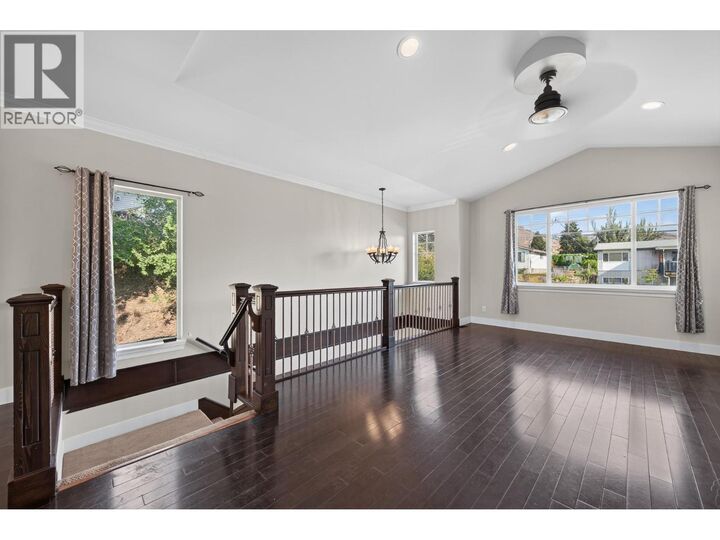 Property Photo: 885 Georgeann Road BC V2B 6H9