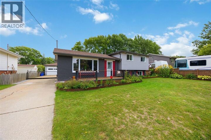 Property Photo:  372 Colborne Street  ON N0N 1G0 