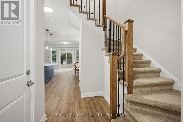 Property Photo: 143 Elgin Street North 29 ON N1R 0E1