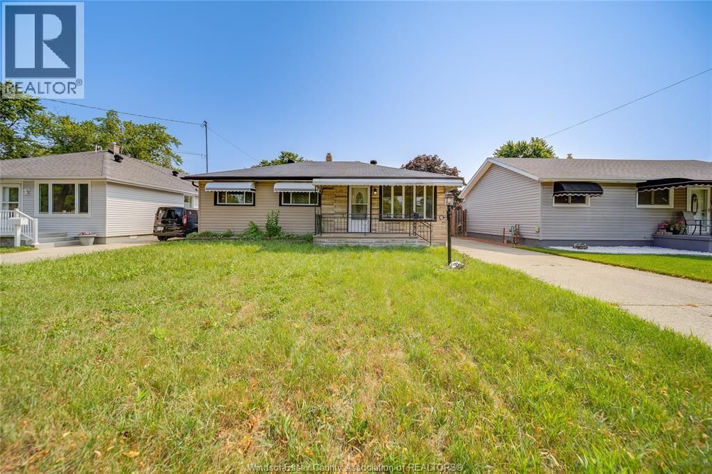 Property Photo:  1650 Glendale  ON N8T 2N2 