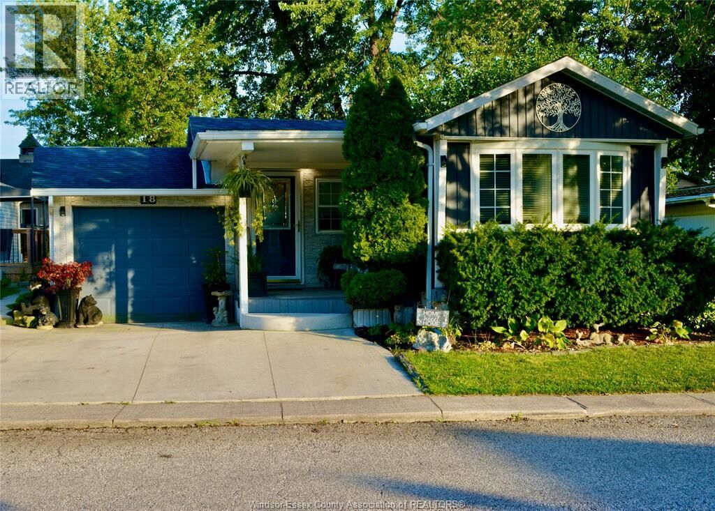 Property Photo: 18 Dana ON N8M 1Y9