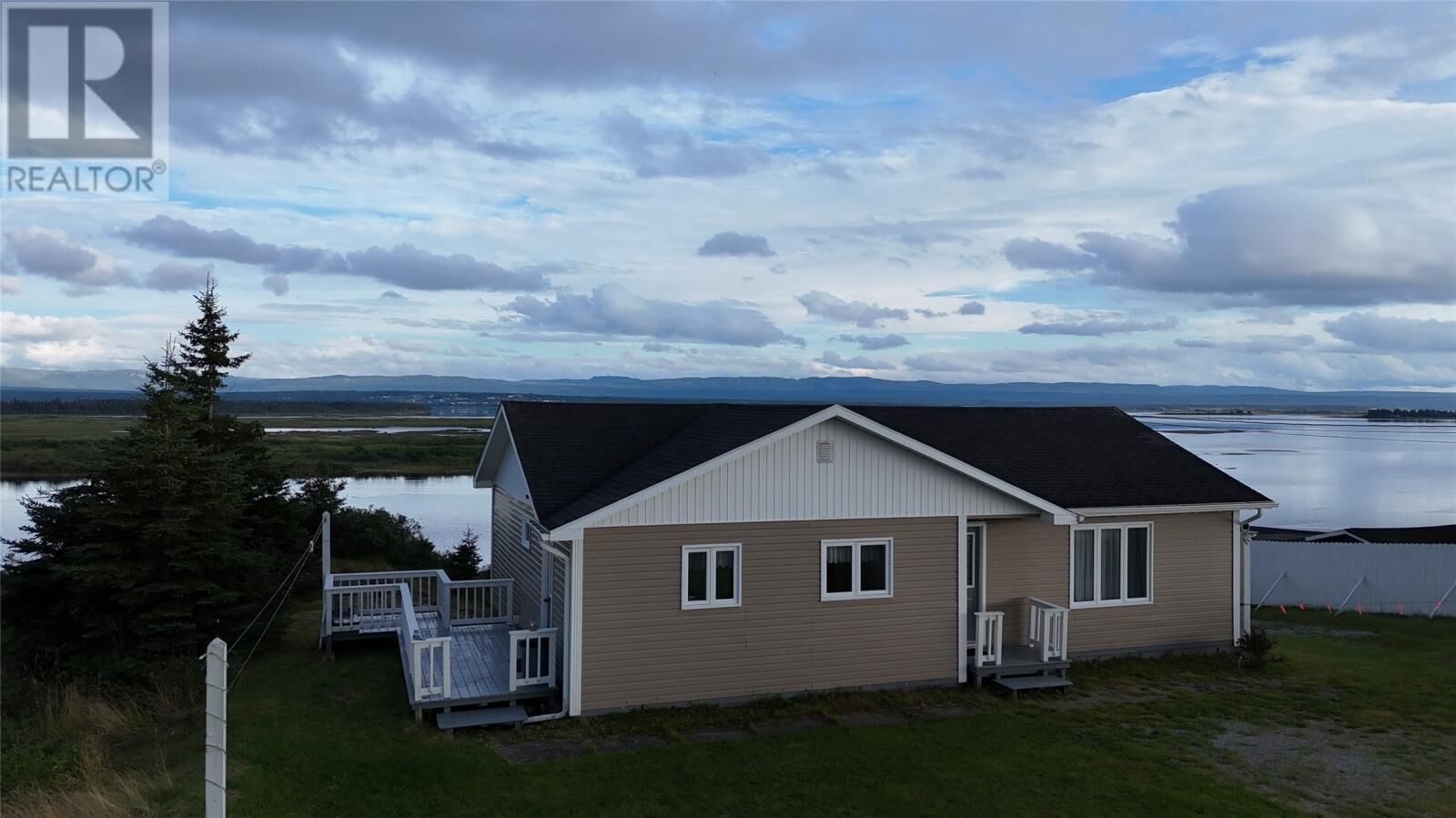 Property Photo:  8 Oakland Drive  NL A0N 2C0 