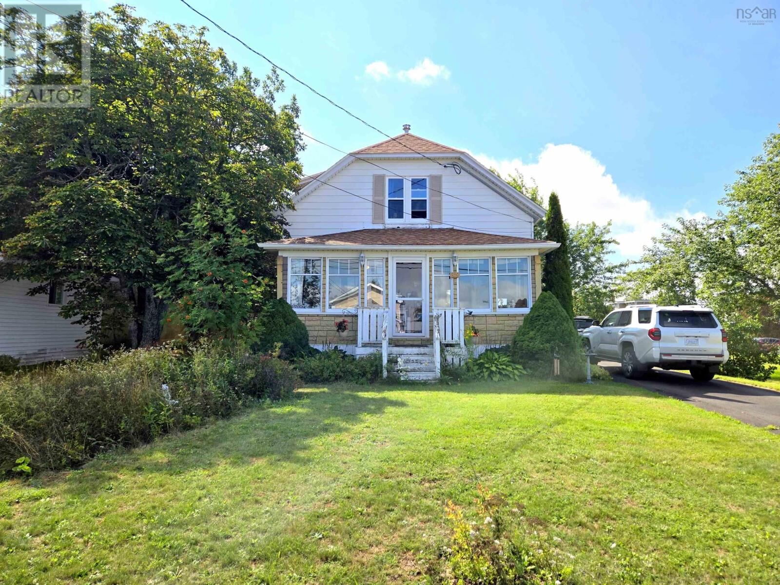 Property Photo: 35 Maple Street NS B0M 1X0