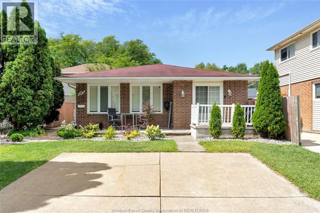 Property Photo:  1273 Aire Place  ON N8S 4E3 