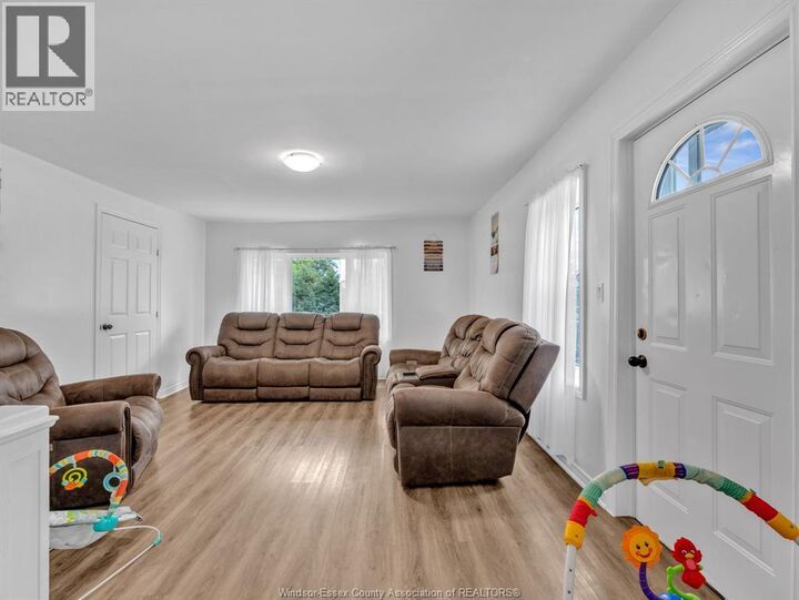 Property Photo: 830 Mersea Road 10 ON N0P 2J0