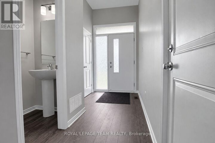 Property Photo: 487 Cope Drive ON K2S 1B6