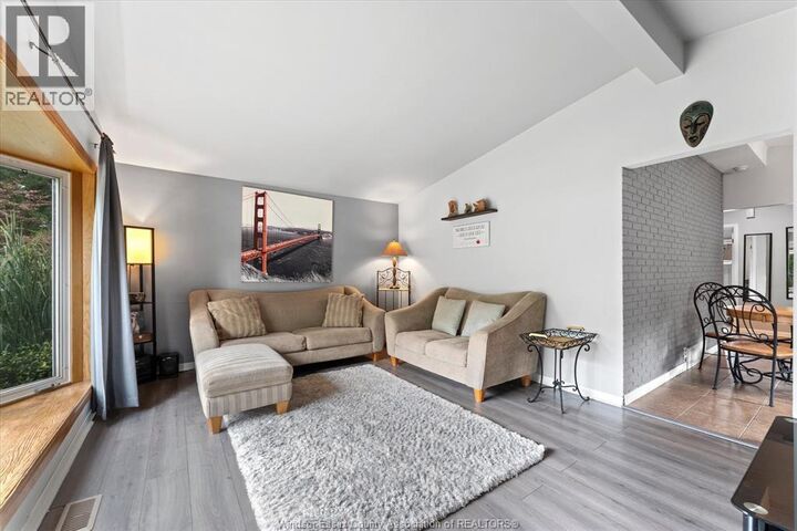 Property Photo:  1714 Sun Valley Drive  ON N9C 3R2 