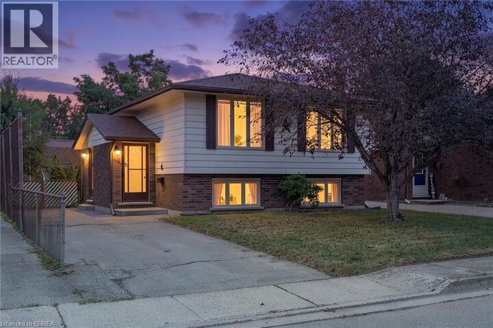 Property Photo:  55 Edward Street  ON N3S 1V4 