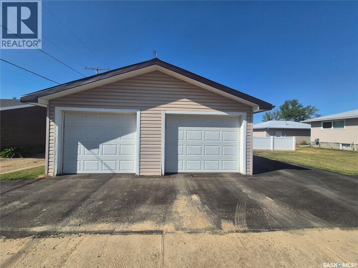 Property Photo: 202 Bradley Street SK S0C 1Y0