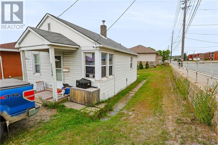 Property Photo:  1137 Martin Avenue  ON P3A 1Z8 