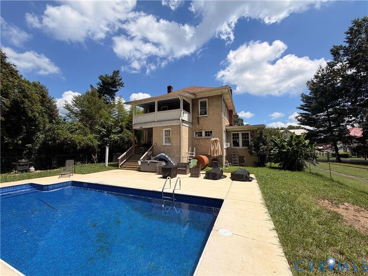 Property Photo:  418 Oak Street  VA 23824 