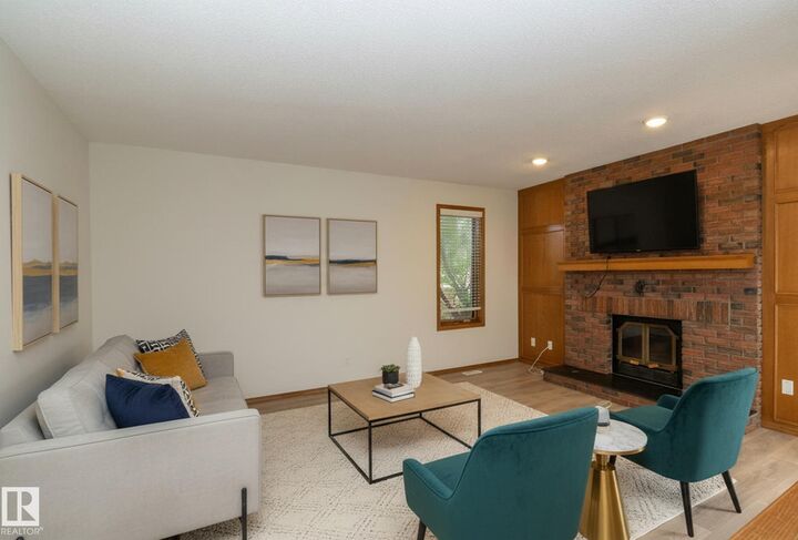 Property Photo:  11138 30 Avenue NW  AB T6J 3Y6 