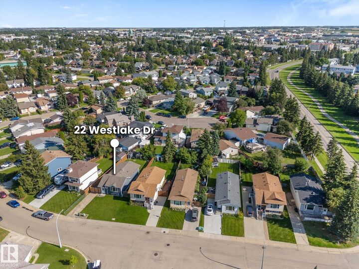 Property Photo:  22 Westlake Drive  AB T7X 1S5 