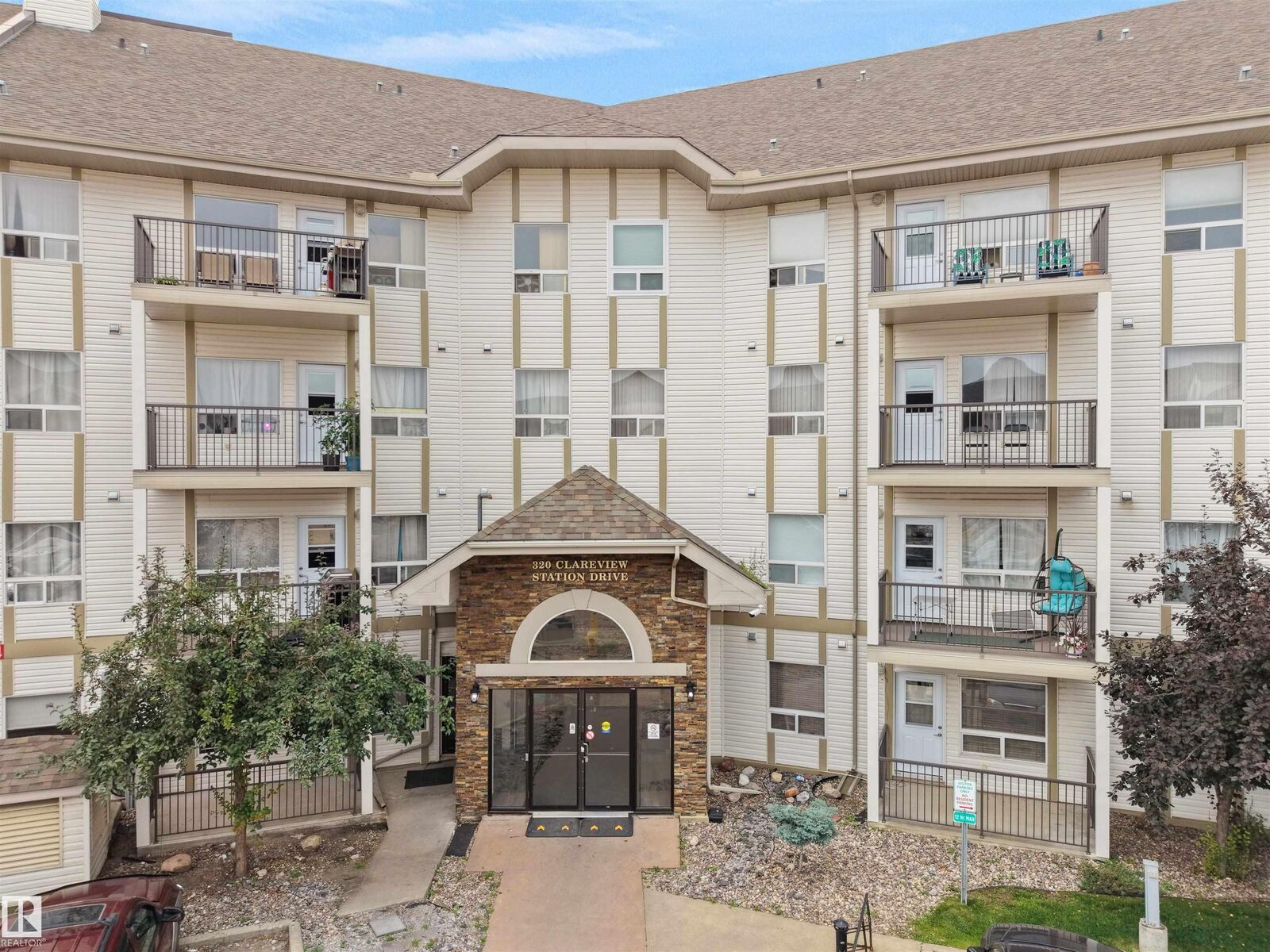 Property Photo:  320 Clareview Station Drive NW 2108  AB T5Y 0E5 