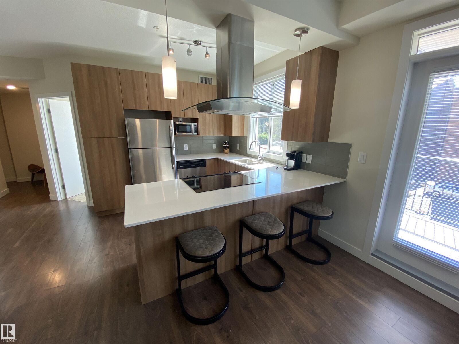 Property Photo:  9907 91 Avenue NW 308  AB T6E 2T7 
