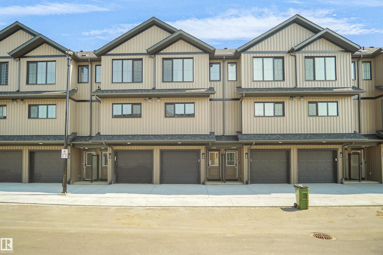 Property Photo: 1009 Cy Becker Road NW 44 AB T5Y 4B7