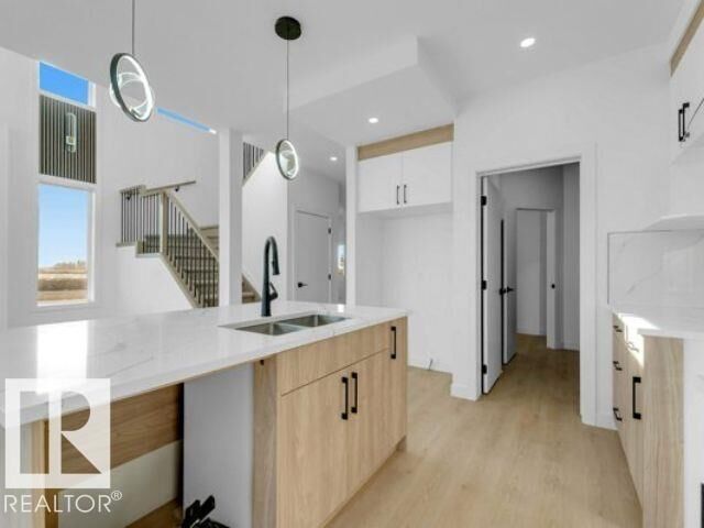 Property Photo:  39 Ave Avenue 3618  AB T4X 3H2 