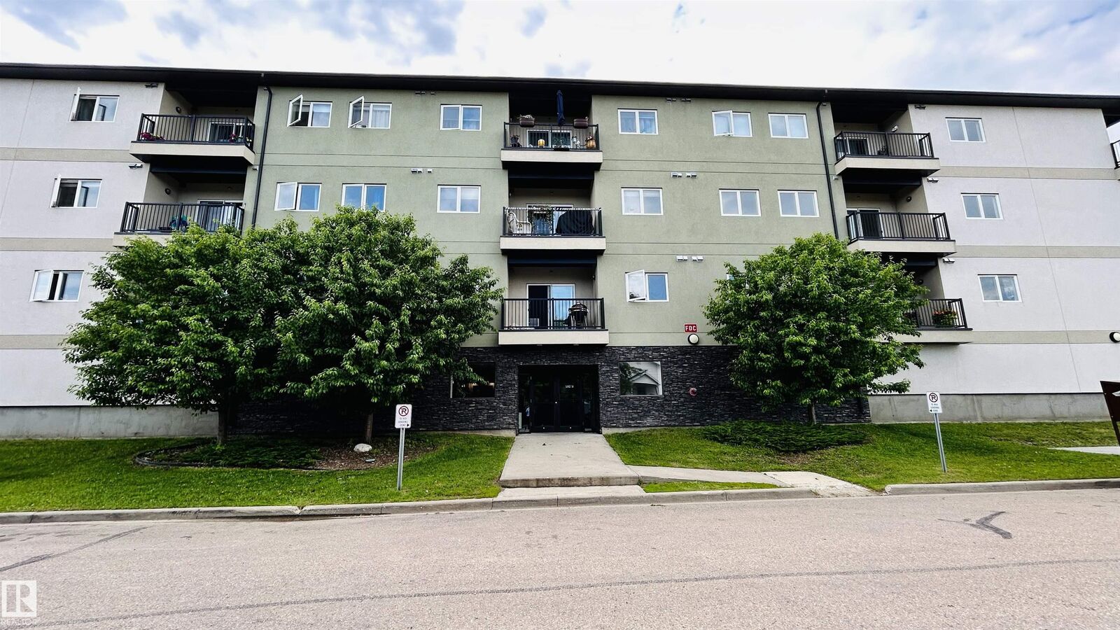 Property Photo: 5302 51 Street 305 AB T9N 2E3