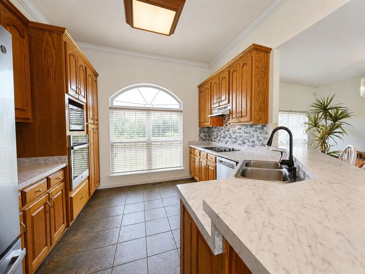Property Photo: 586 Sunset Drive AL 35981