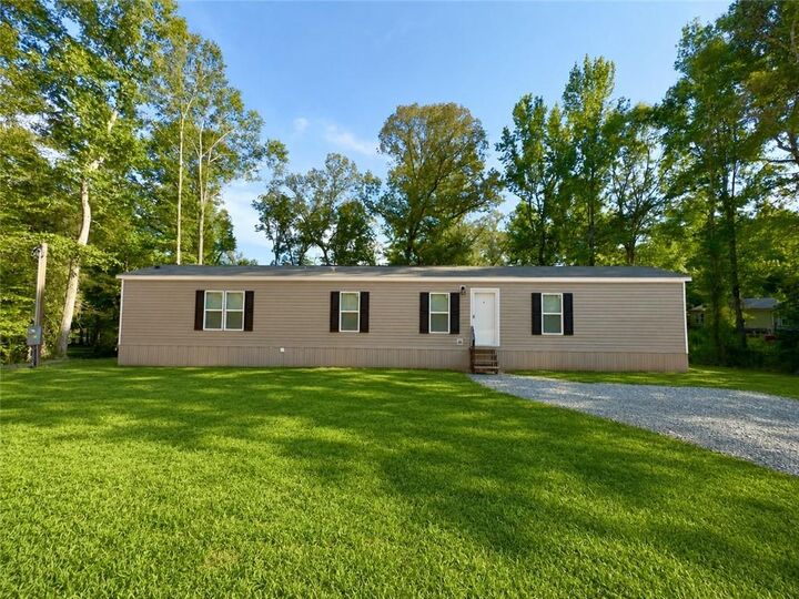 Property Photo: 527 Rock Hill Road LA 71407