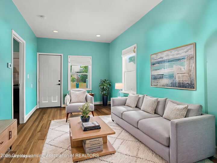 Property Photo: 1923 Sunnyside Avenue MI 48910