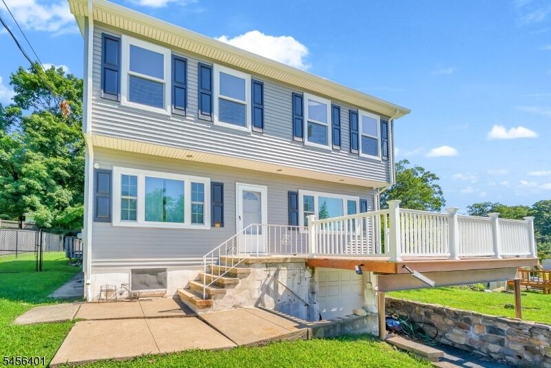 Property Photo:  13 Hopatchung Rd  NJ 07843 