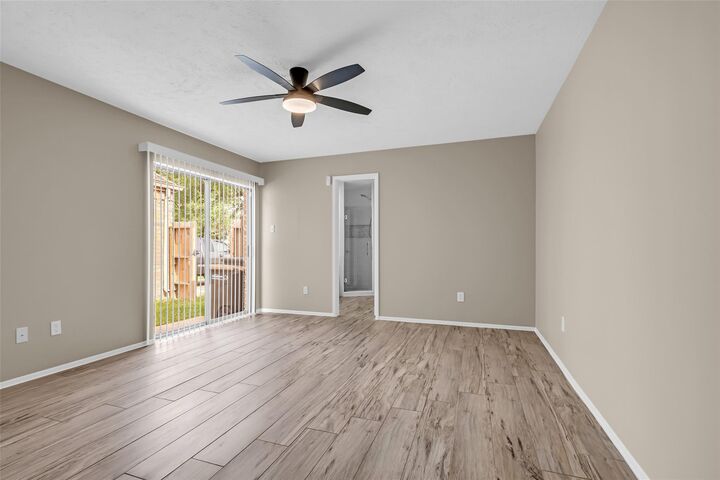 Property Photo:  11827 Brook Meadows Lane  TX 77477 