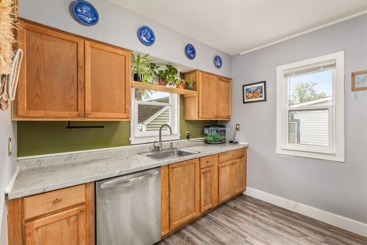 Property Photo: 3221 Amherst Street IA 50313