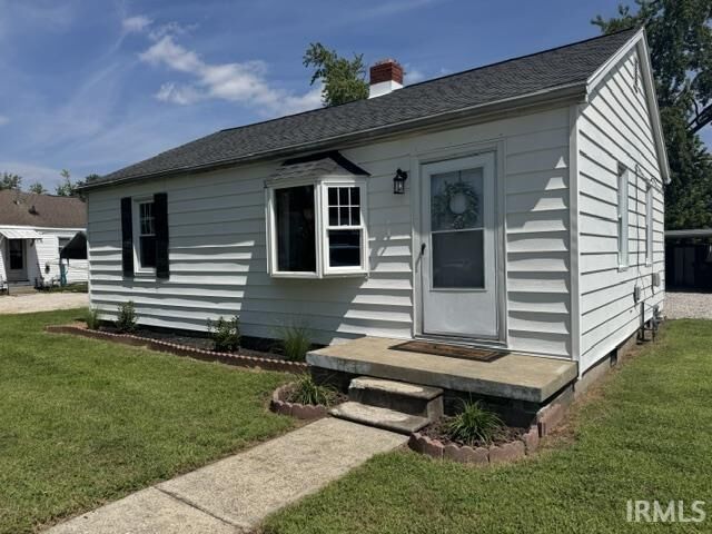 Property Photo:  5709 N Kerth Avenue  IN 47711 