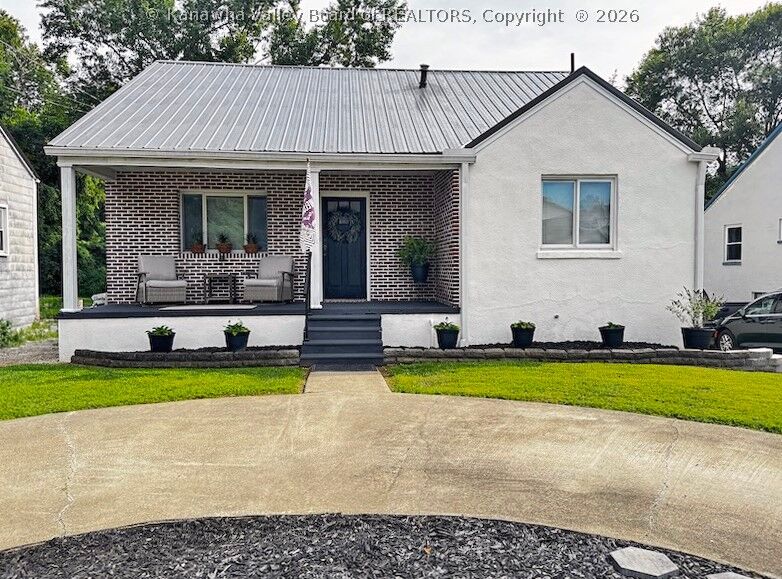Property Photo:  59 10th Avenue  WV 25177 