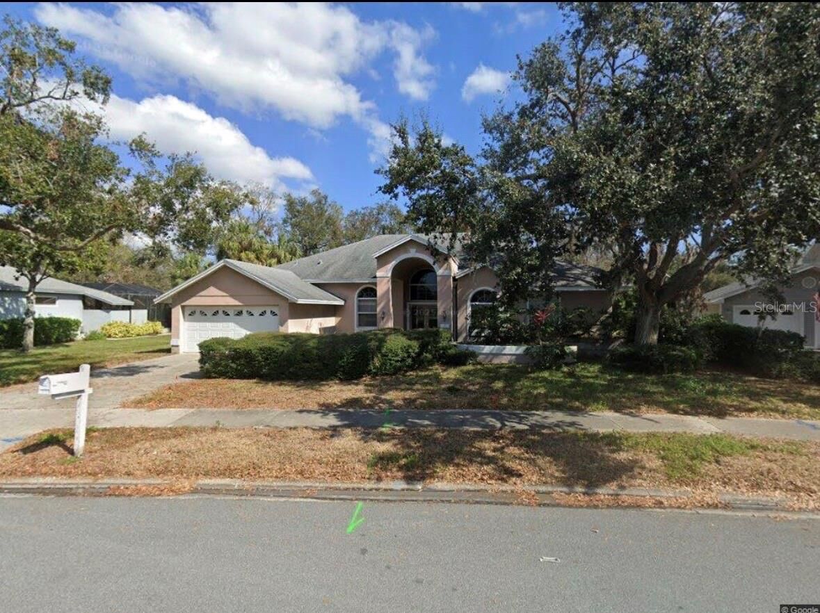 Property Photo:  995 Weathersfield Drive  FL 34698 