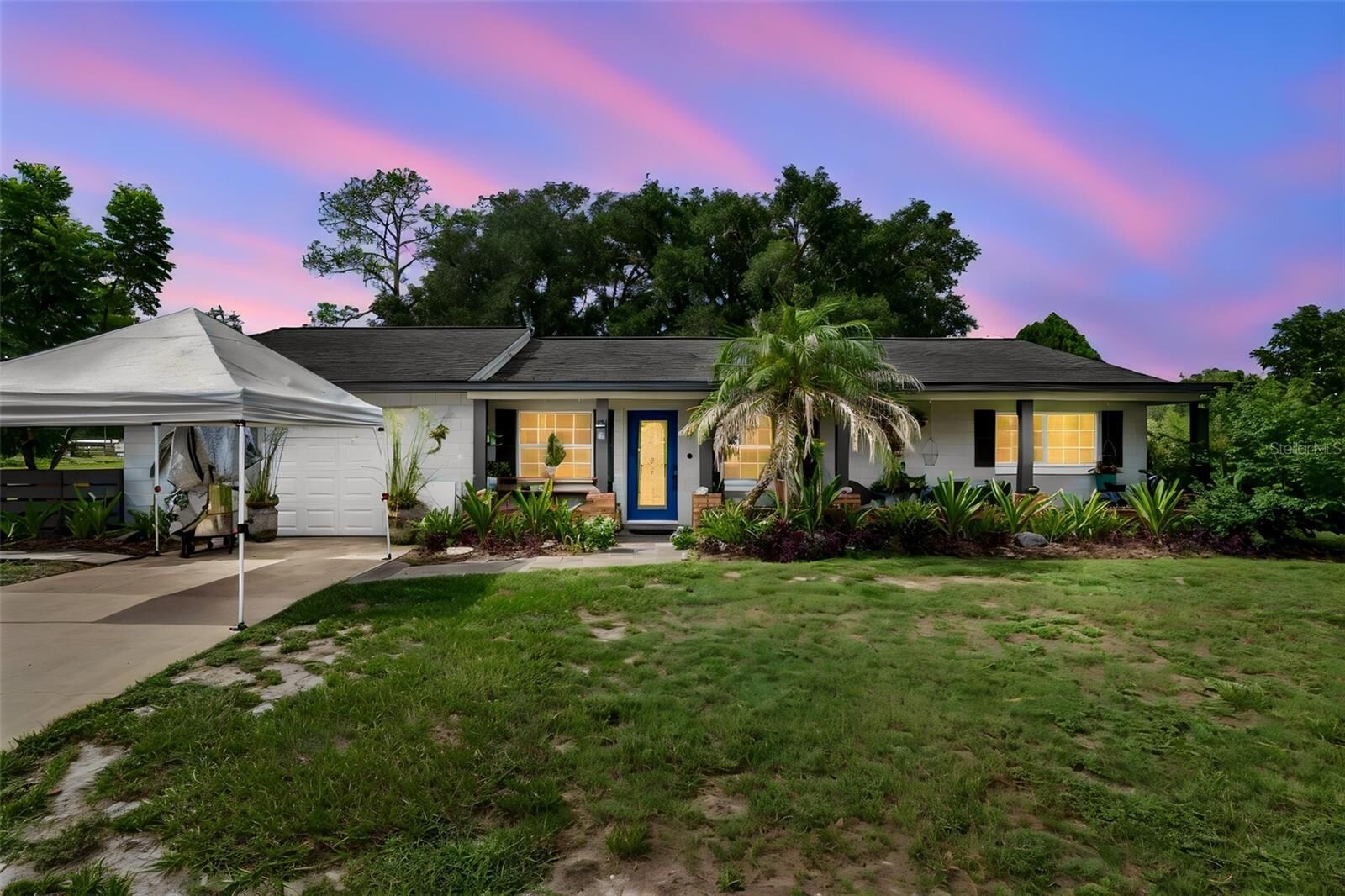 Property Photo:  22 Fairway Drive  FL 32726 