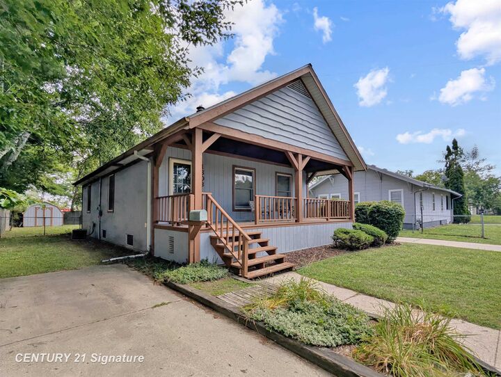 Property Photo:  1608 N Oakley Street  MI 48602 