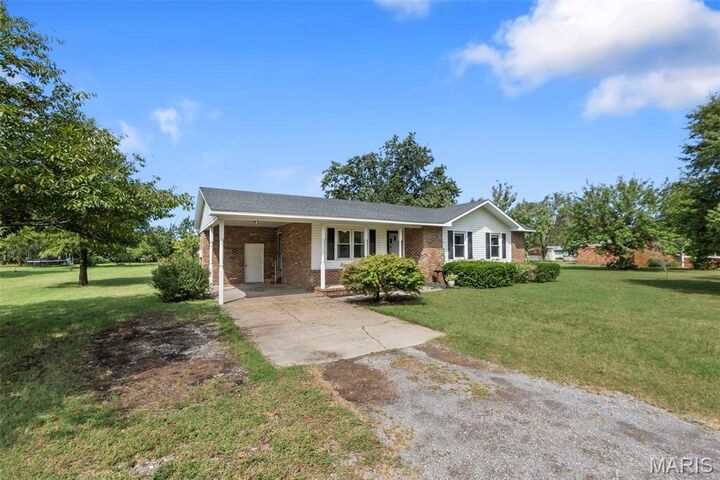 Property Photo:  206 Bohannon Street  MO 63801 