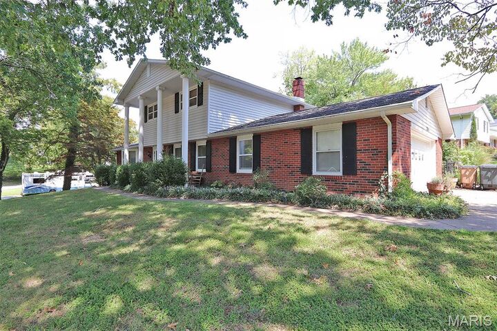 Property Photo:  1106 Hilldale Circle  MO 63701 
