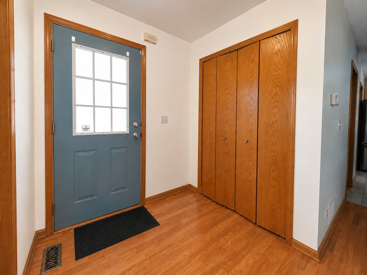 Property Photo:  2297 N Arapahoe Trail  IL 60073 