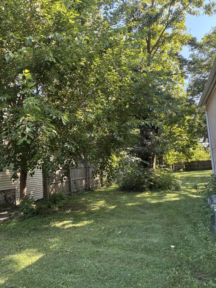 Property Photo: 10137 S Beverly Avenue IL 60643