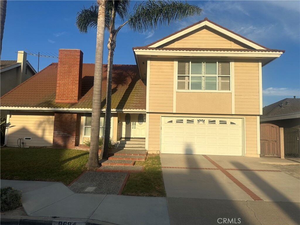 Property Photo:  9684 Avenida Monterey  CA 90630 