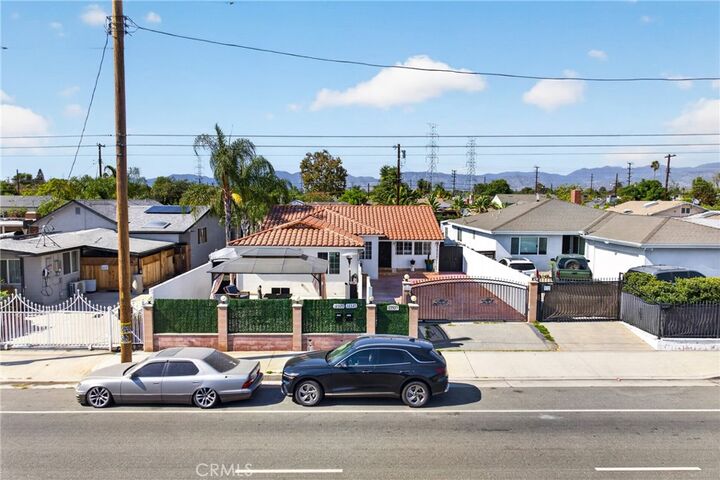 Property Photo:  12327 Saticoy Street  CA 91605 