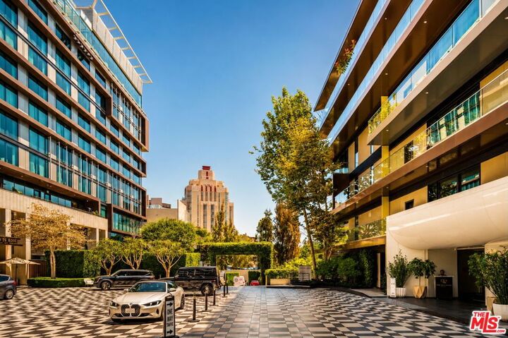 Property Photo:  8420 W Sunset Boulevard 107  CA 90069 