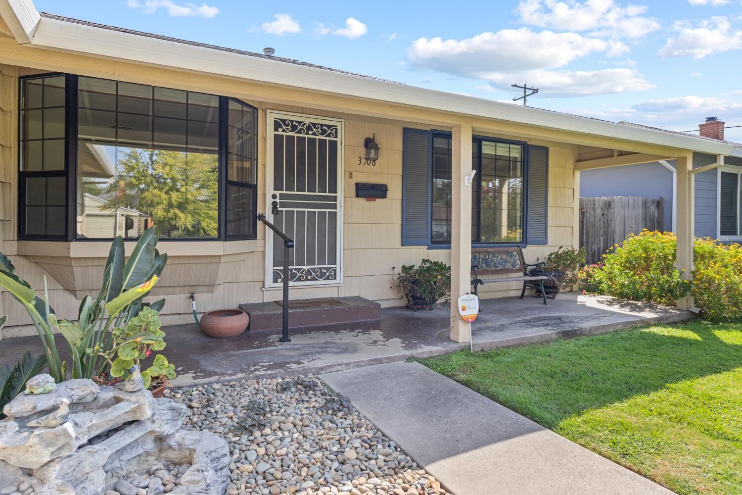 Property Photo:  3708 Gratia Avenue  CA 95821 