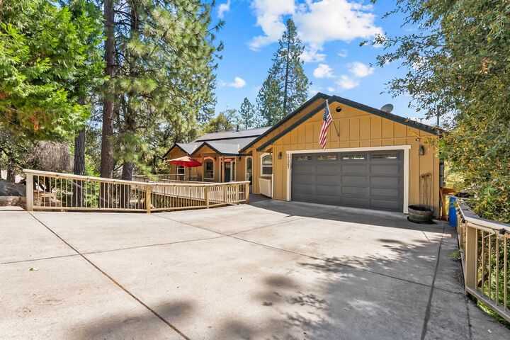 Property Photo:  17067 Lawrence Way  CA 95949 