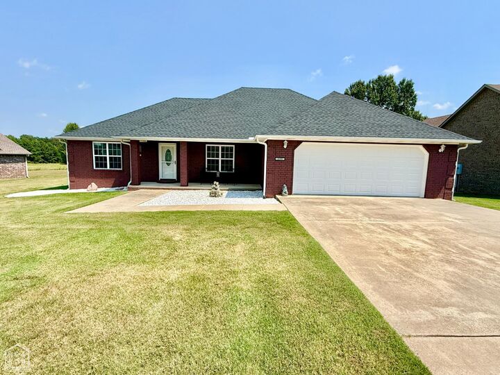 Property Photo: 2105 N 8 1/2 Street AR 72450