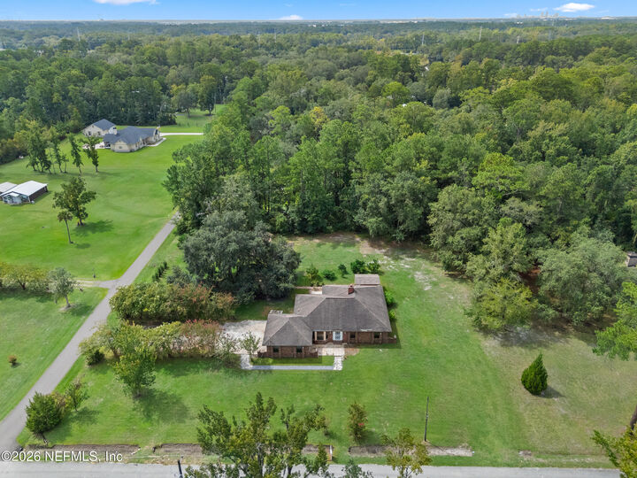 Property Photo: 2106 Dunn Creek Cemetery Road FL 32218