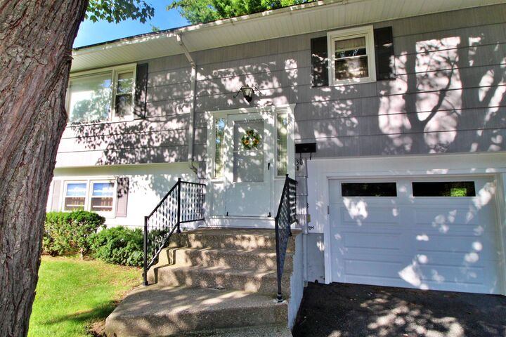 Property Photo:  30 Roseade Parkway  VT 05408 
