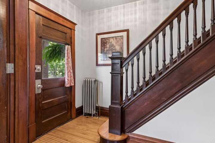 Property Photo:  420 Daly Street  MN 55102 